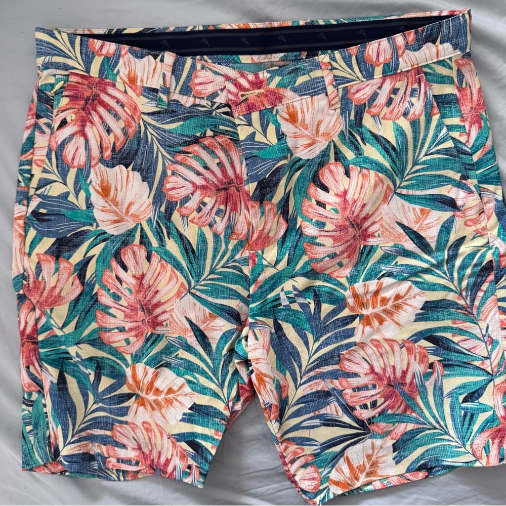 Tommy Bahama Tropical Print Men Shorts